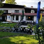 Buechner Garni 3*