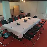 Buechner Garni Hotel