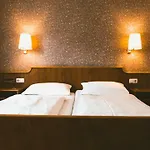 Hotel Buechner Garni