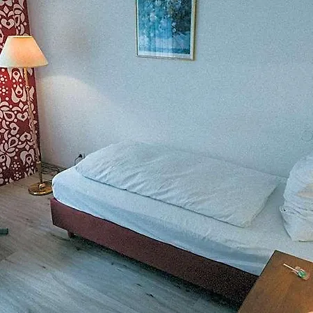 Buechner Garni 3*