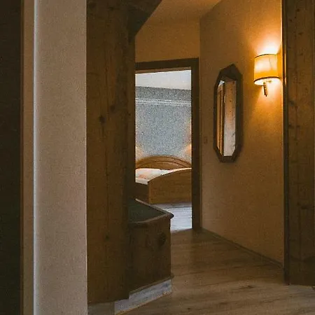 Buechner Garni Szálloda 3*