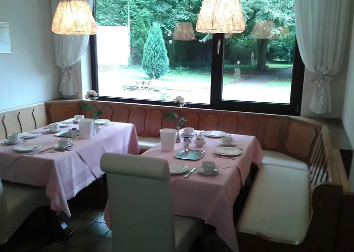 Buechner Garni 酒店 巴特科尼希